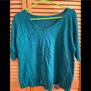 Short sleeves wool sweater